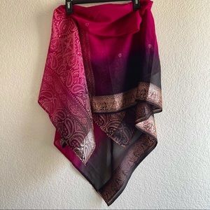 Magenta/ purple / gold sarong.